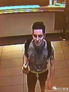 网友爆料外国人视频,揭秘背后惊人真相！  第1张